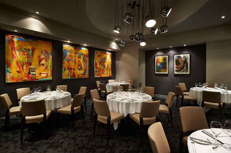 Dining room at The Oval Room near The White House - Group and intimate dining space in Washington, DC